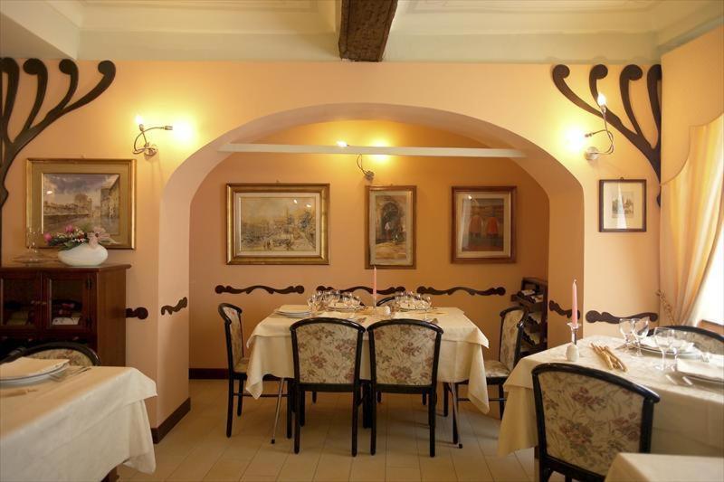 Albergo Badellino Bra Buitenkant foto