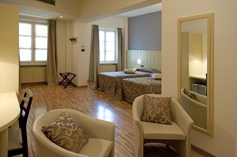 Albergo Badellino Bra Buitenkant foto
