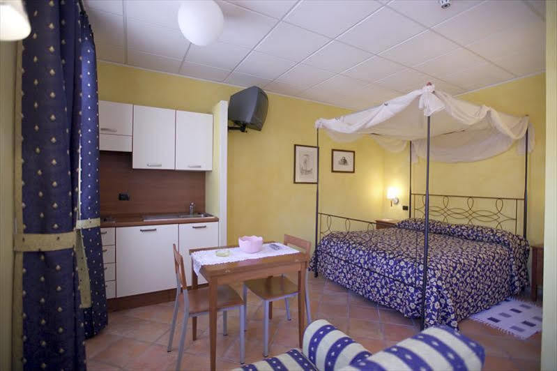 Albergo Badellino Bra Buitenkant foto